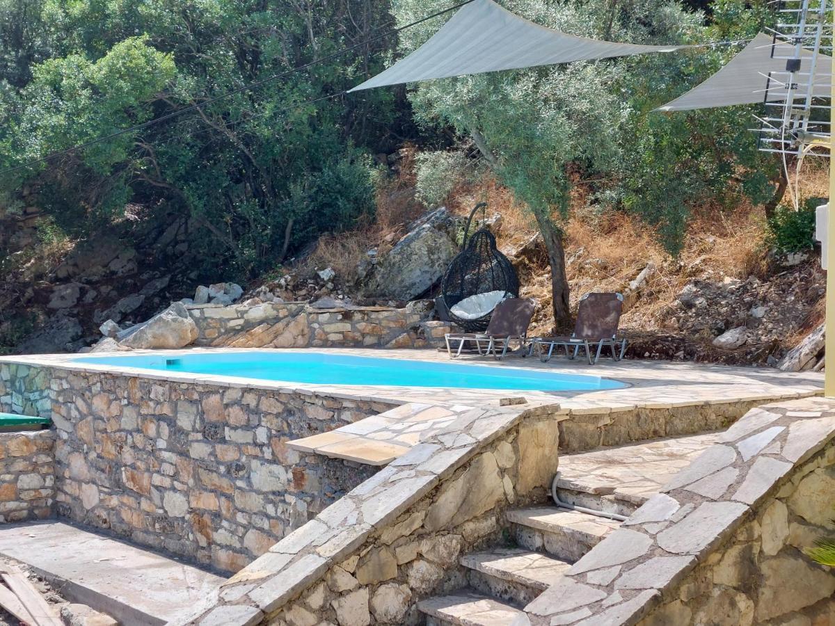 Villa Sunrise With Stunning Views And Private Pool